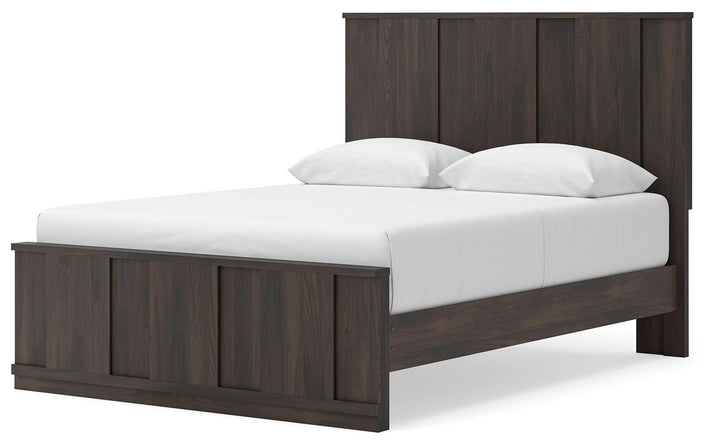 Shaehartin - Queen Panel Platform Bed - Dark Brown