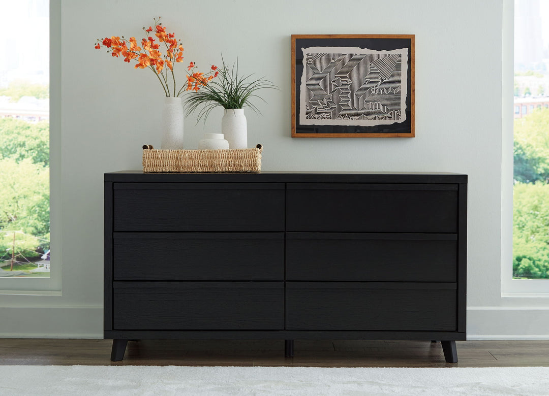 Danziar - Six Drawer Dresser - Black