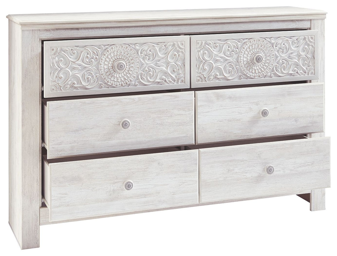 Paxberry - Six Drawer Dresser - Medallion Drawer Pulls - Whitewash