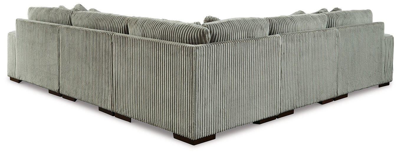 Lindyn Sectional