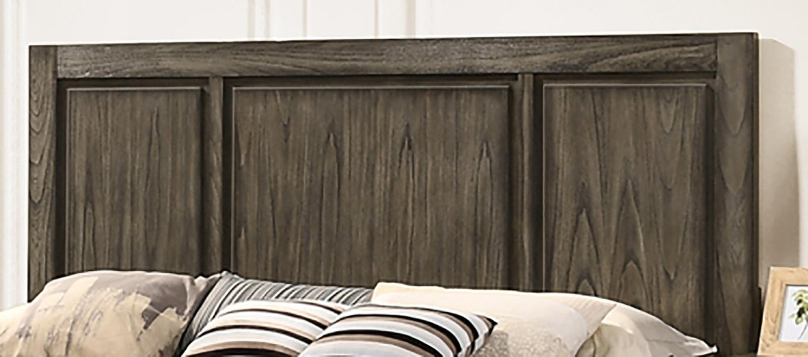 New Classic Furniture Ashland King Panel Bed in Rustic Brown