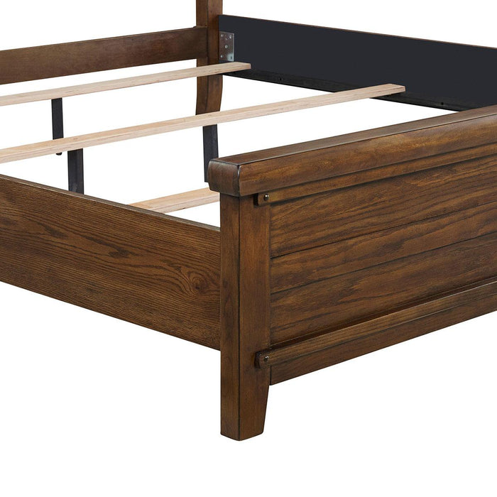New Classic Furniture Fairfax California King Panel Bed in Medium Oak