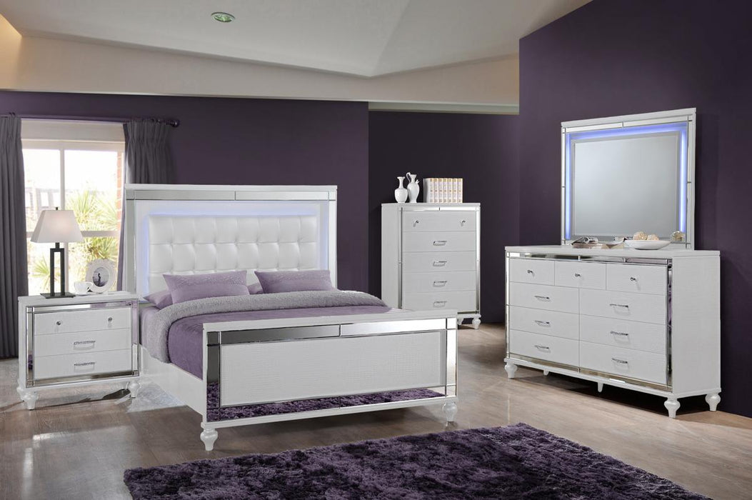 New Classic Furniture Valentino Full Upholstered Lighted Bed in White