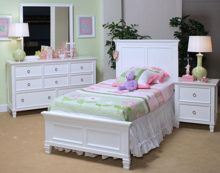 New Classic Tamarack Twin Panel Bed in White