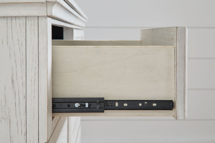 Robbinsdale - Dresser, Mirror - Youth - Antique White