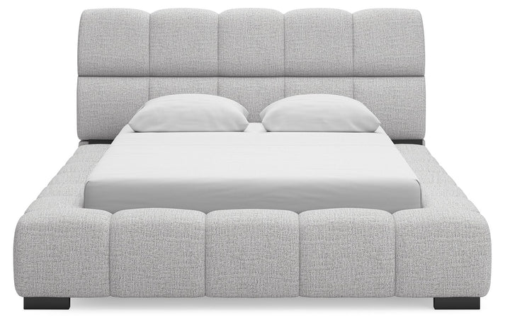 Grendusk - Upholstered Bed