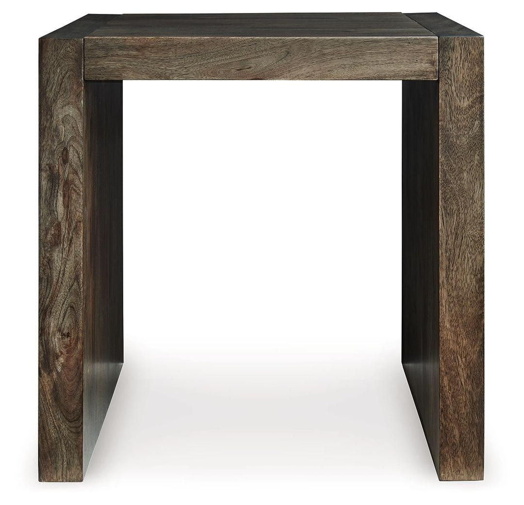 Dreggan - Square End Table - Brown