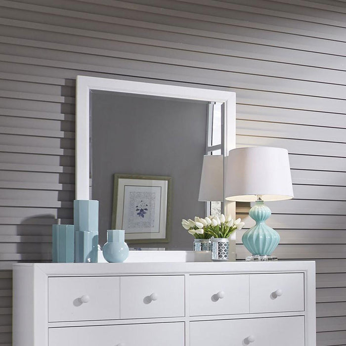 Liberty Furniture Cottage View Mirror in White image