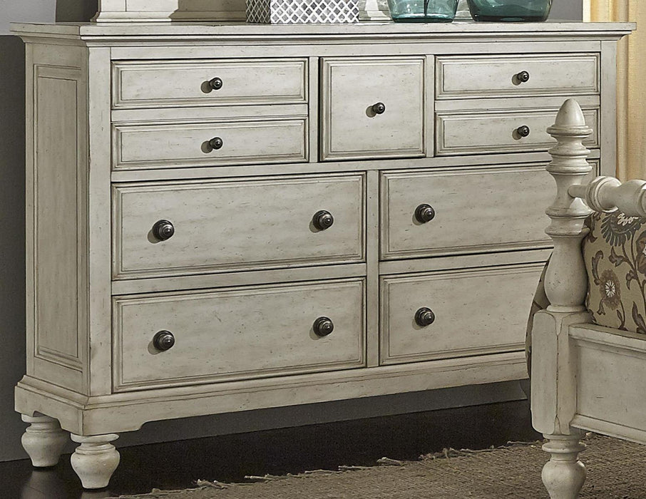 Liberty Furniture High Country Drawer Chesser in White image