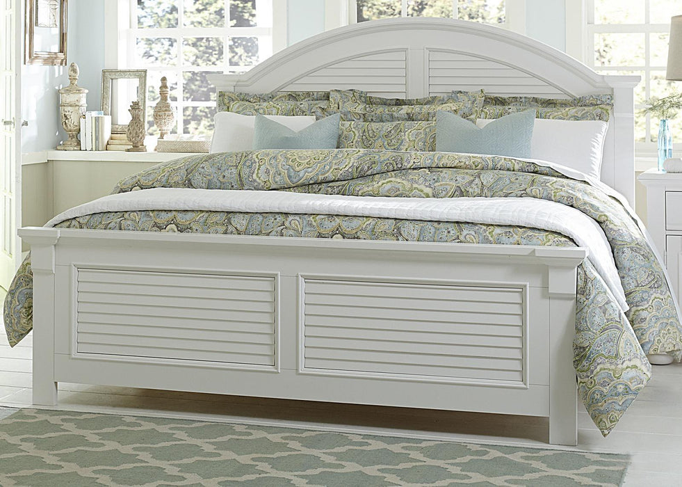 Liberty Furniture Summer House Queen Panel Bed in Oyster White image