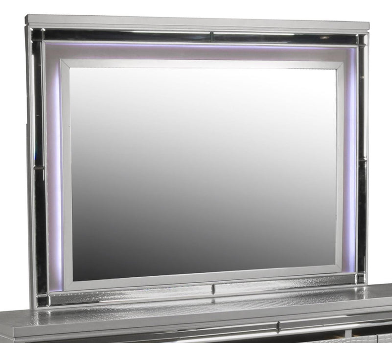New Classic Furniture Valentino Lighted Mirror in Silver image