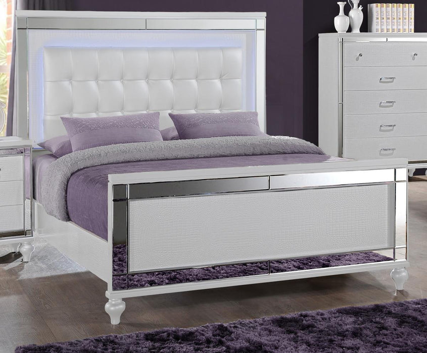 New Classic Furniture Valentino King Upholstered Lighted Bed in White image