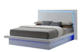 New Classic Sapphire King Platform Bed in White image